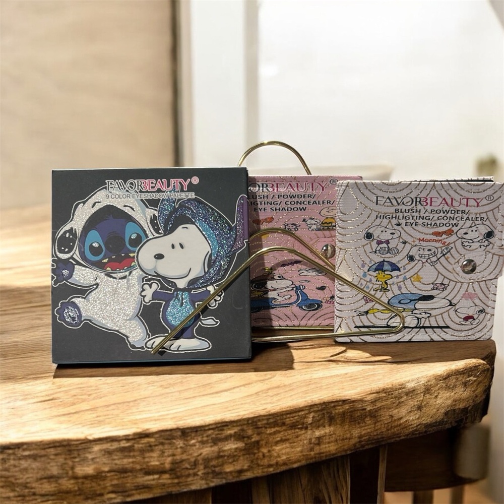 FAVORBEAUTY Makeup Palette Set with Cartoon Design